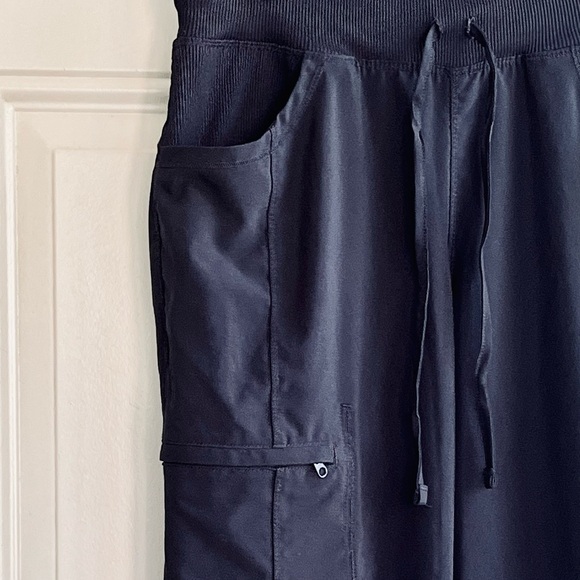 Cherokee S Straight Leg Scrub Pants with Zipper Pocket - Picture 5 of 11